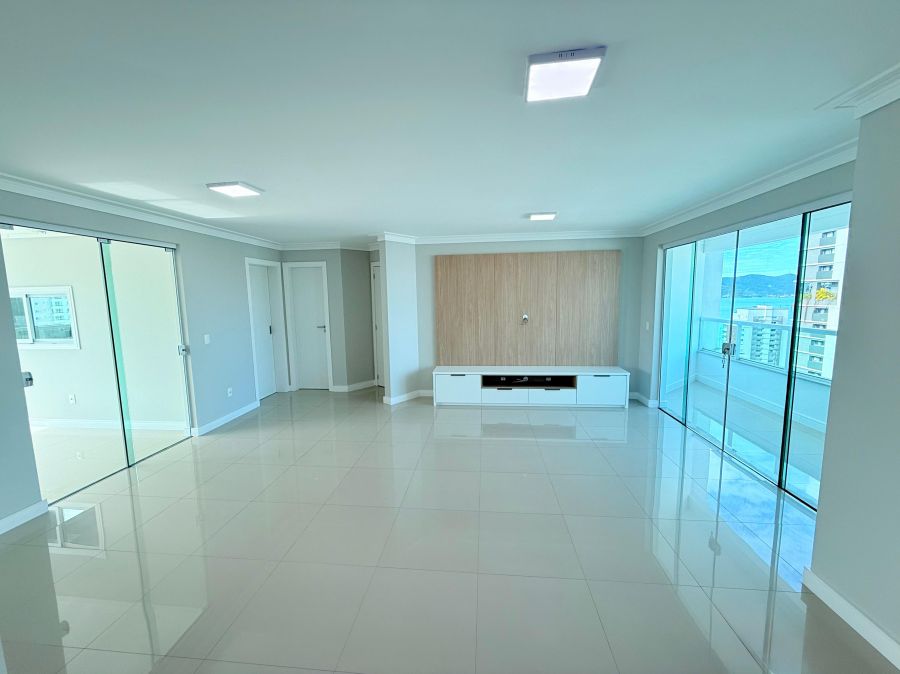 Apartamento - Aluguel - Pioneiros - Balnerio Cambori - SC