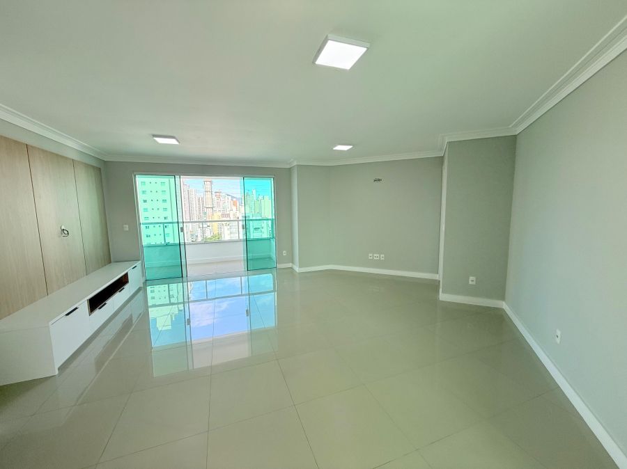 Apartamento - Aluguel - Pioneiros - Balnerio Cambori - SC